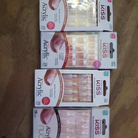 Nails - Picture 3 of 9